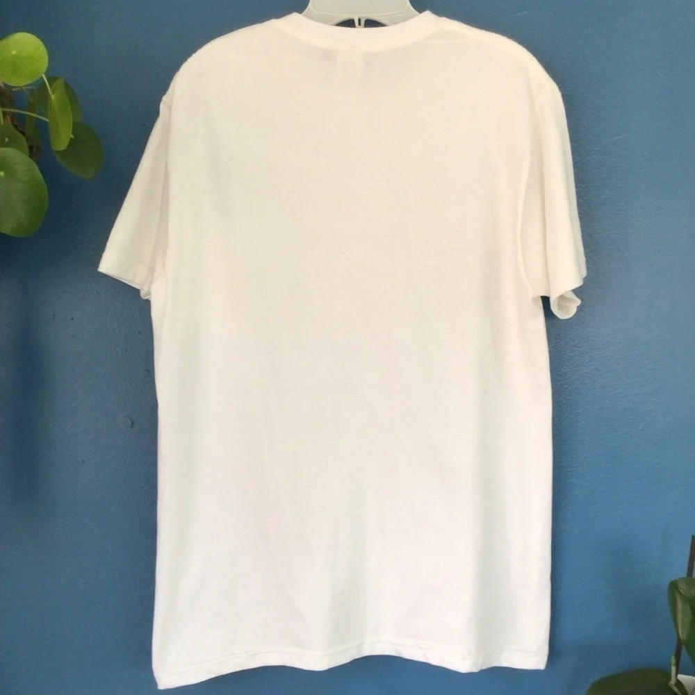 Chinatown White T-shirt Size modicum - Picture 2 of 4